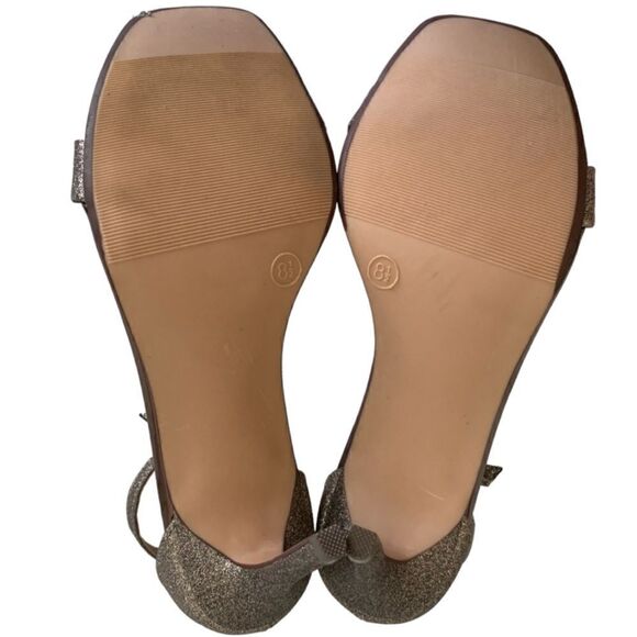 Wild Pair Sandals - Picture 6 of 8